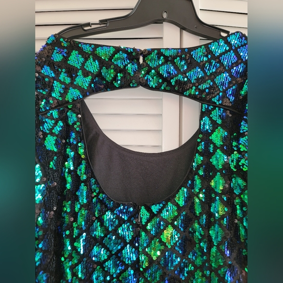 Forever 21 Plus Size CutOut Sequin Mini Dress - Picture 6 of 6
